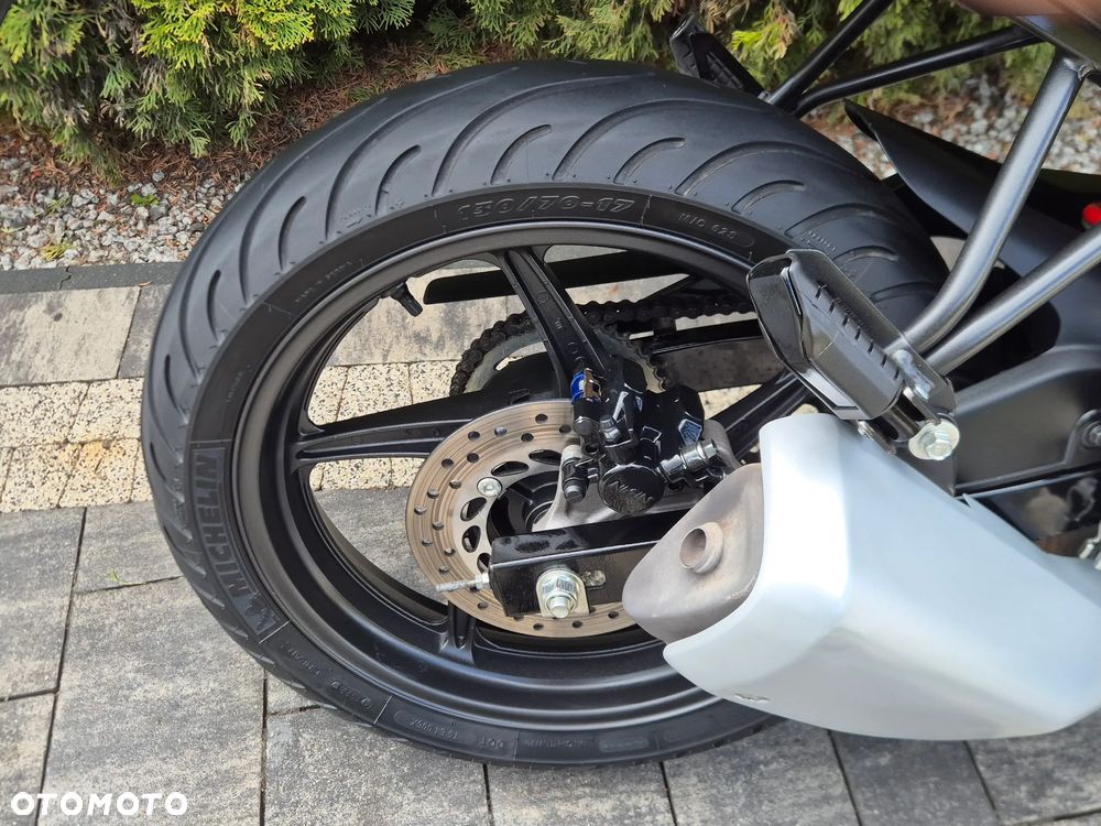 Honda CBR - 13