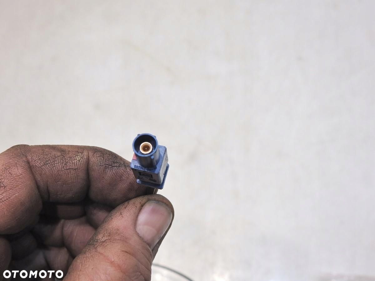 ANTENA DACHOWA RENAULT LAGUNA III - 3