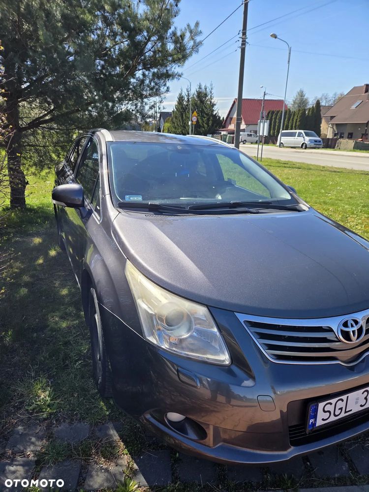 Toyota Avensis 1.8 Luna EU5 - 1