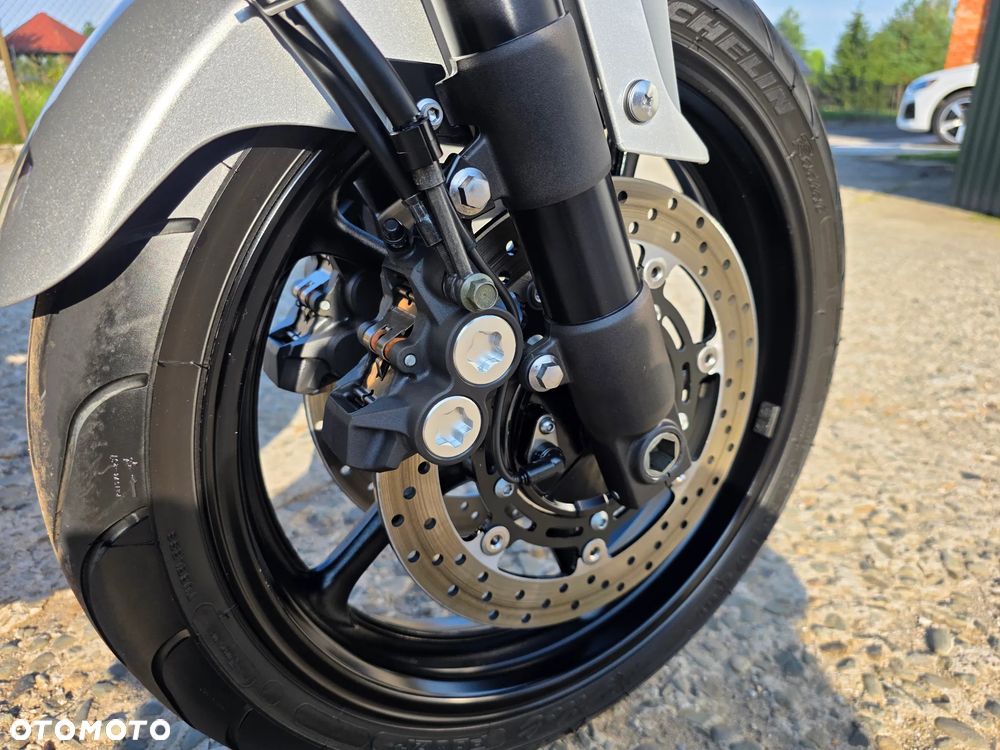Yamaha FZ6 - 23