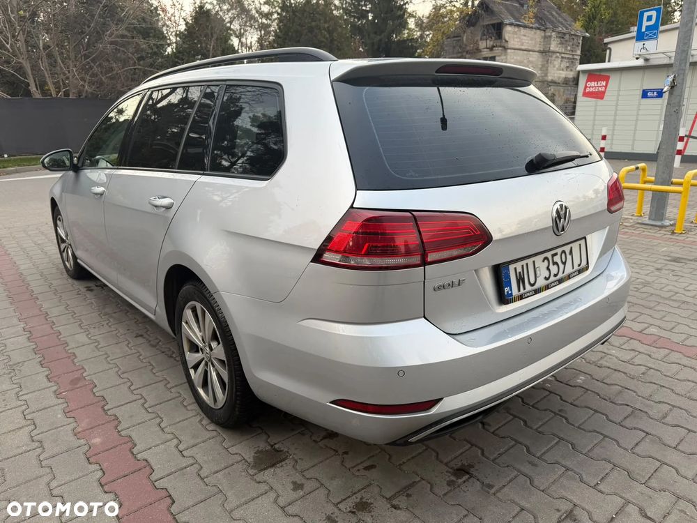 Volkswagen Golf 1.5 TSI BMT Evo Comfortline - 4