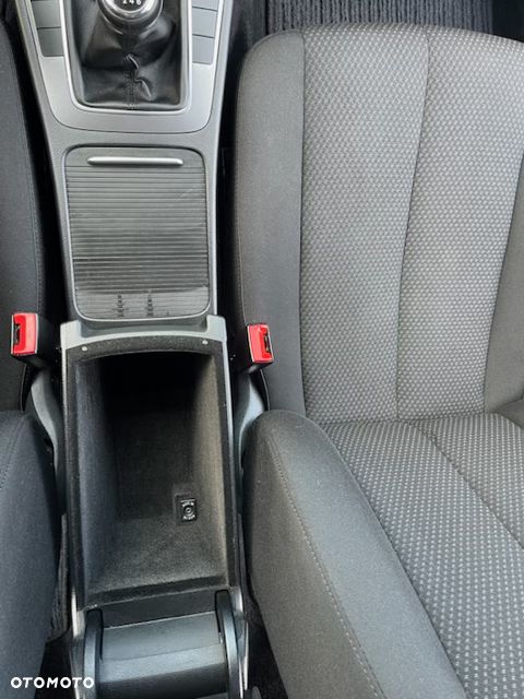 Volkswagen Passat Variant - 21