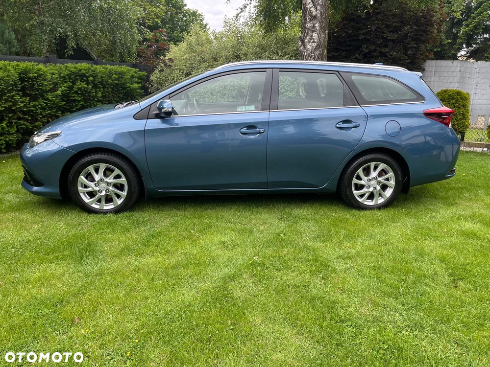 Toyota Auris 1.6 Comfort - 11