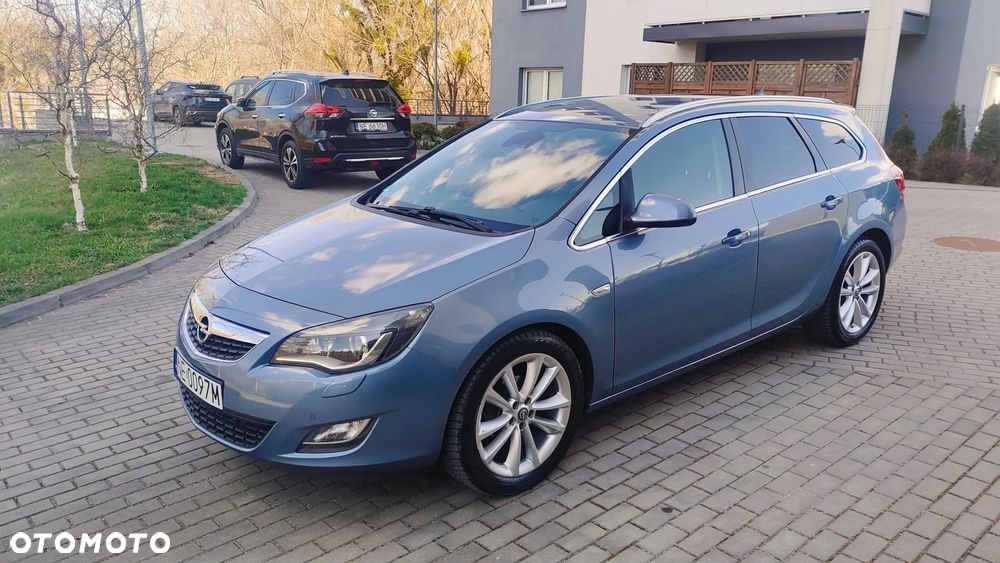 Opel Astra 1.4 Turbo Cosmo - 26