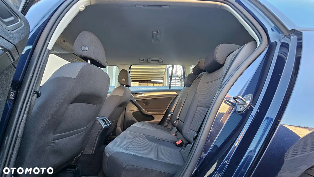 Volkswagen Golf 2.0 TDI BlueMotion Technology Edition - 11
