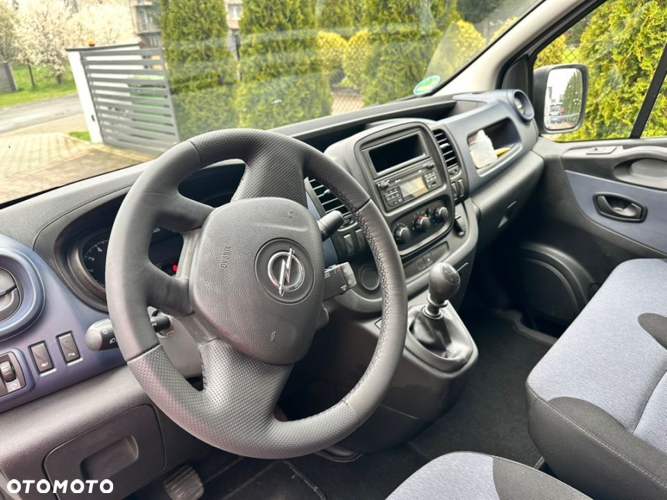 Opel Vivaro Chlodnia pod Farmaceutyki euro 6 - 14