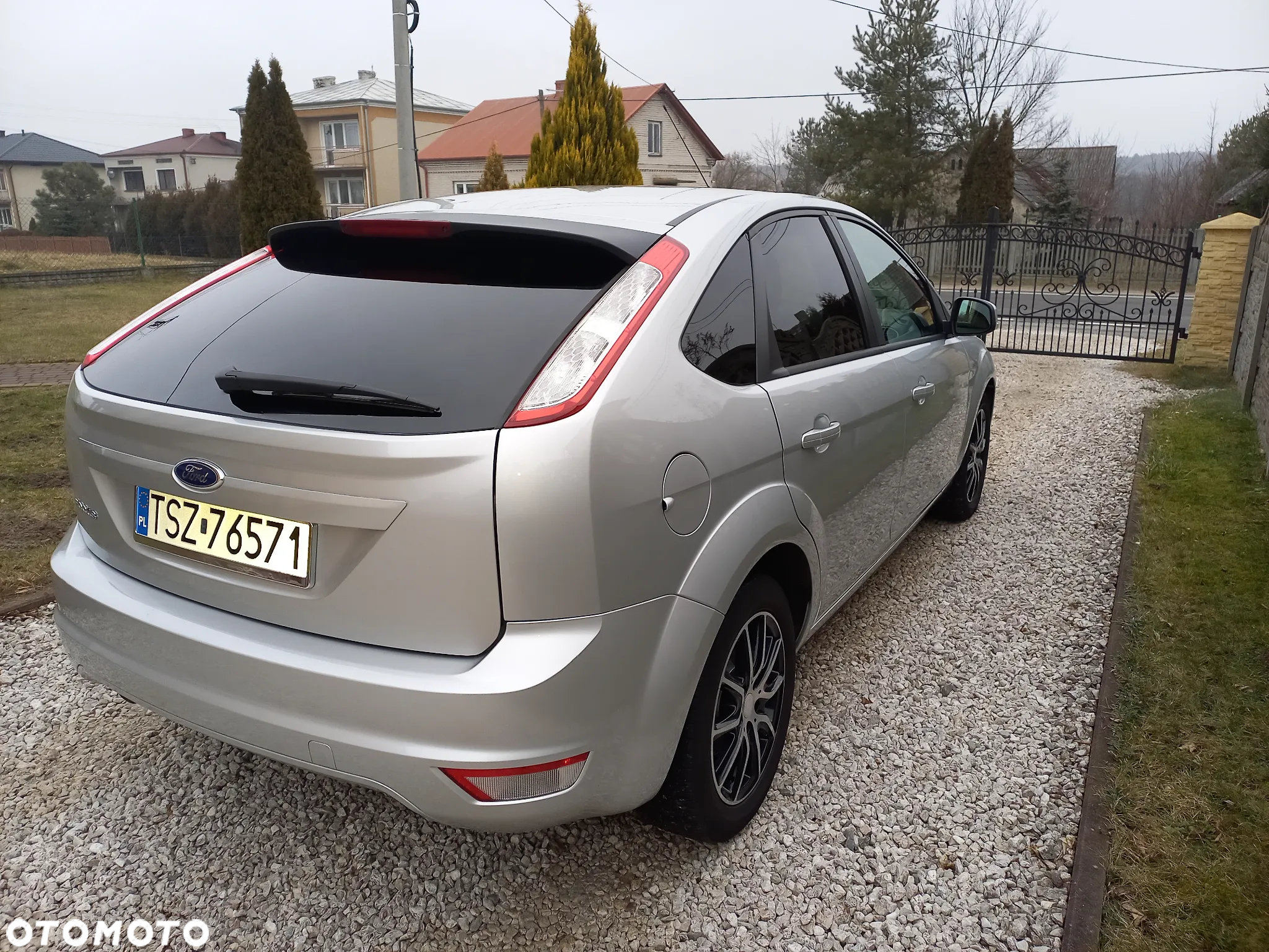 Ford Focus 1.6 16V Ambiente - 4
