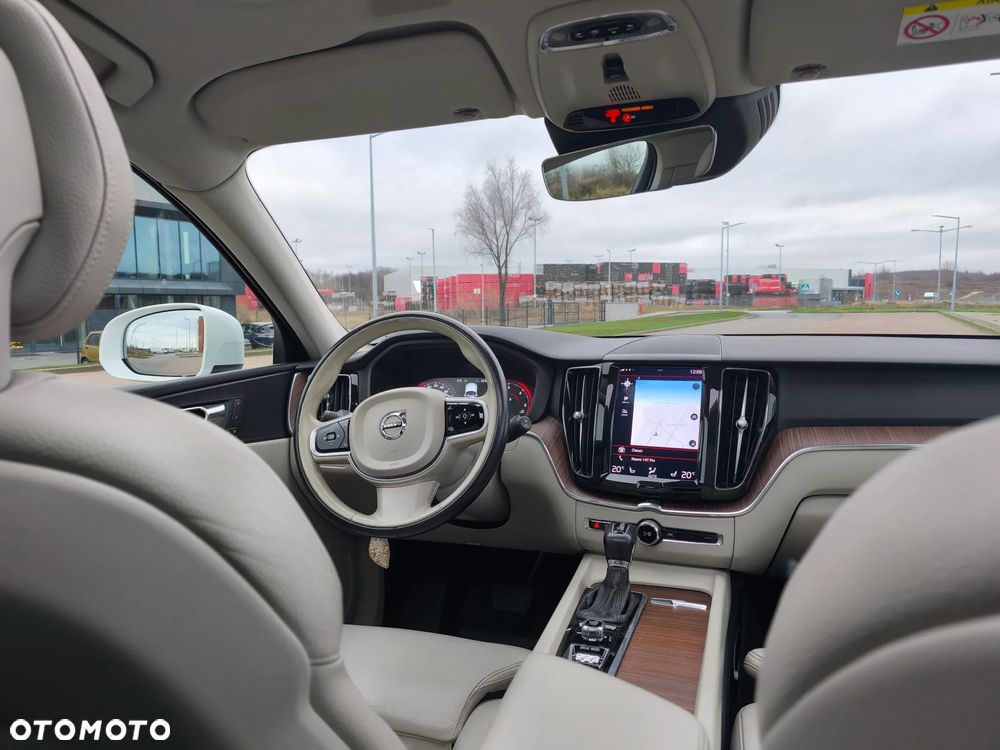 Volvo XC 60 D4 AWD Inscription - 12