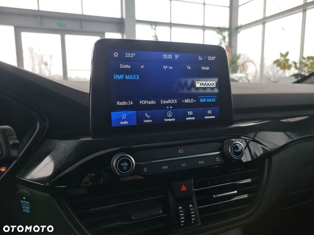 Ford Kuga - 38