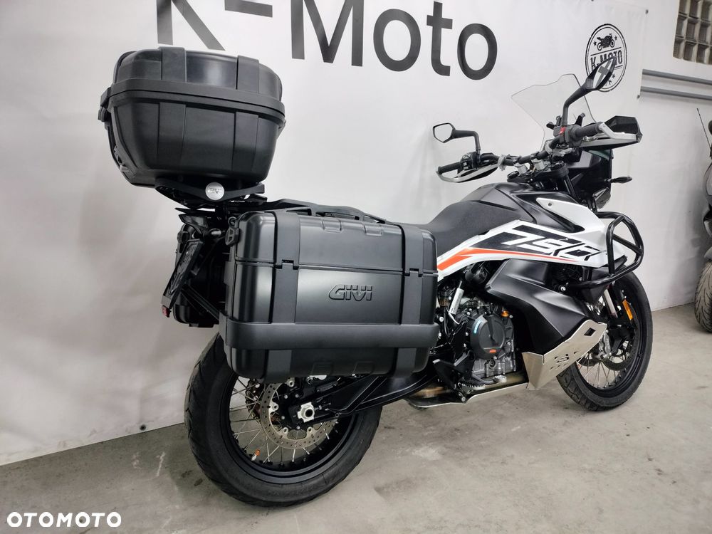 KTM Adventure - 8