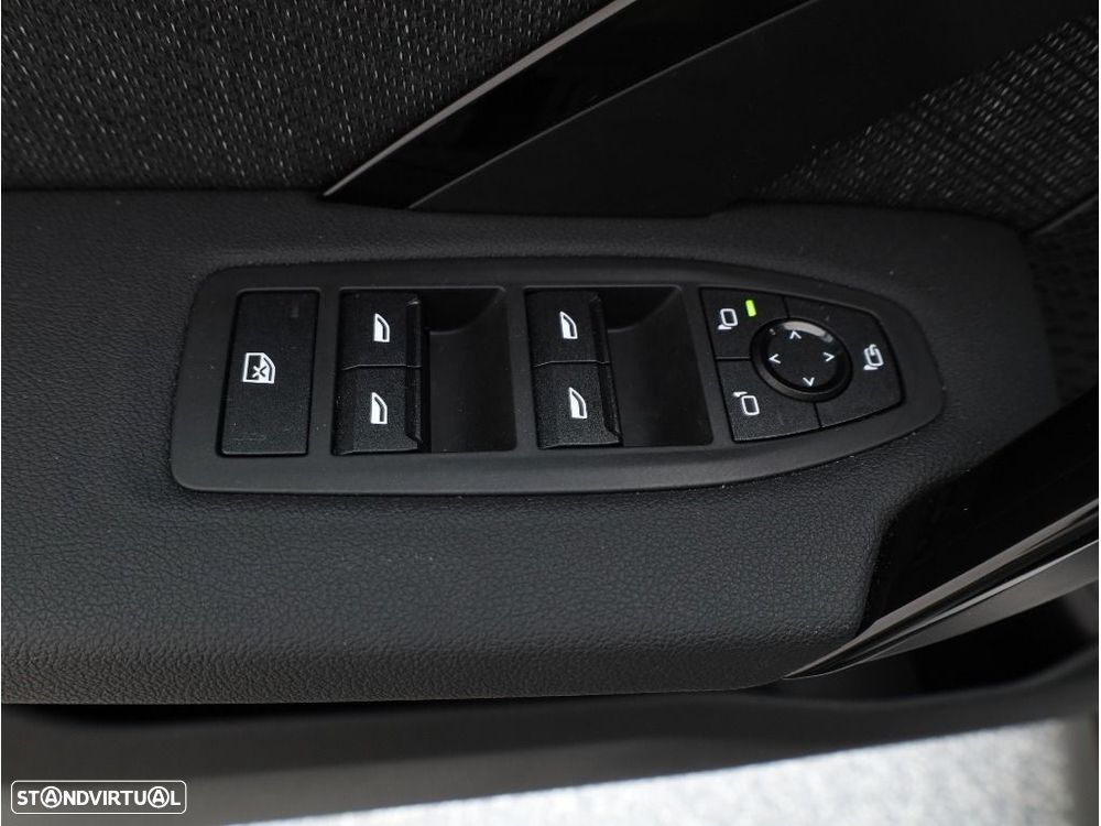 BMW X1 sDrive18d - 23