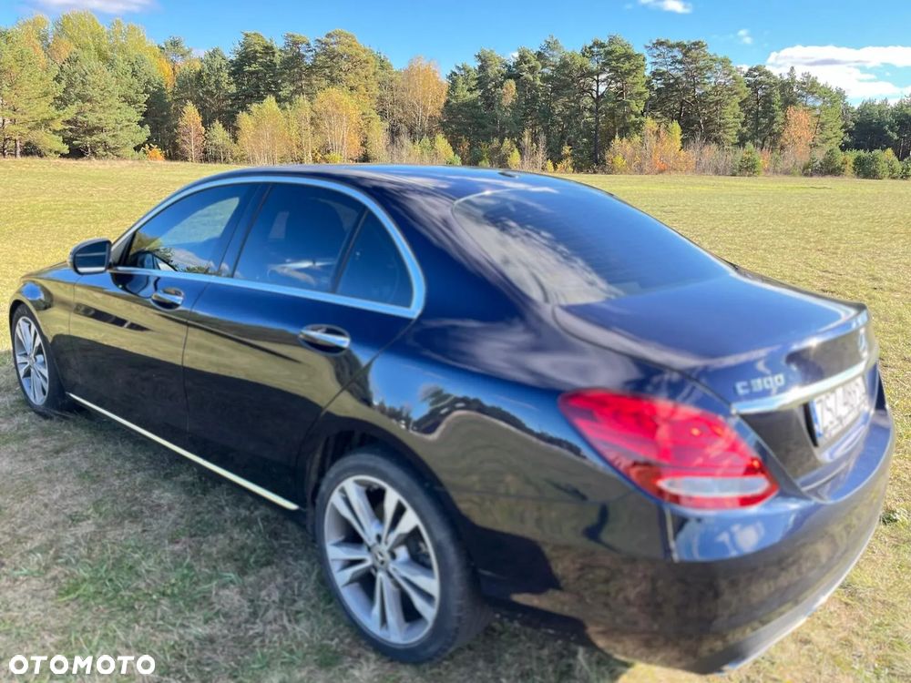 Mercedes-Benz Klasa C 300 9G-TRONIC - 19