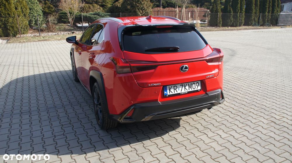 Lexus UX 200 F Sport 2WD - 9