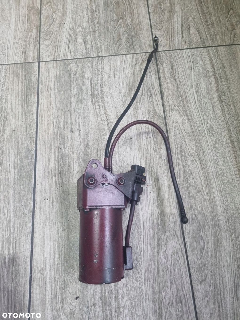 POMPKA ELEKTRYCZNA PODNOSZENIA KABINY RENAULT GAMA T RANGE C K - 1