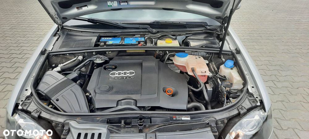 Audi A4 Avant 2.0 TDI - 13