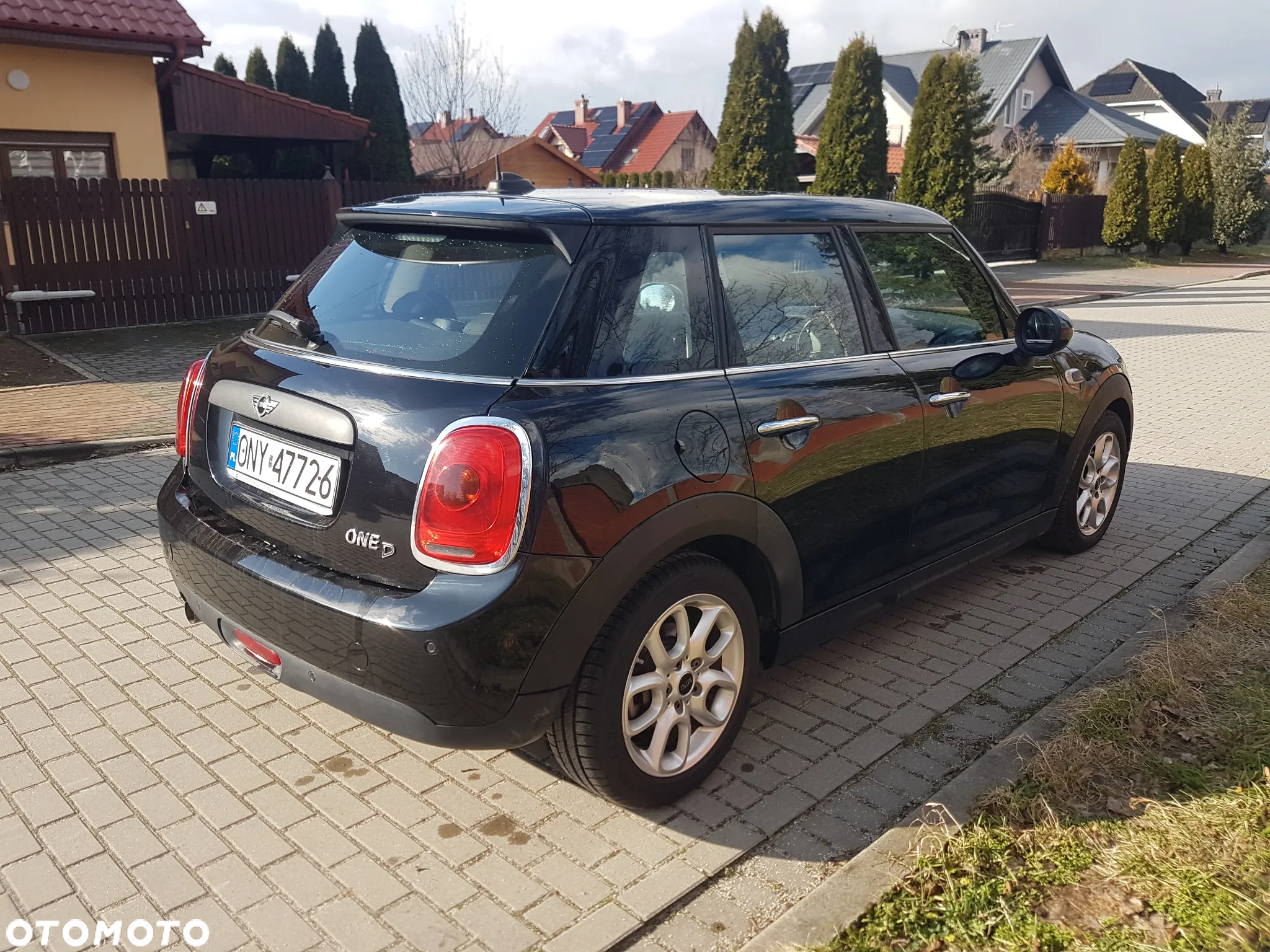 MINI ONE D - 16
