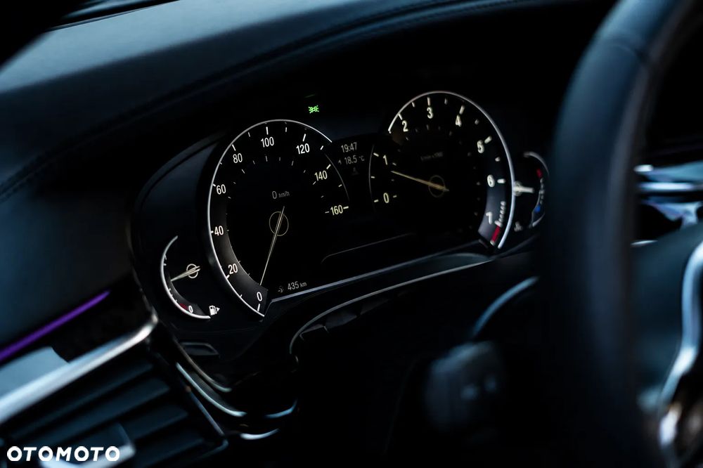 BMW Seria 5 530i M Sport Edition - 14