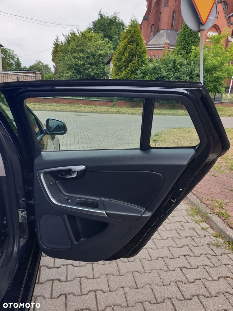Volvo V60 D3 Geartronic Linje Svart - 36