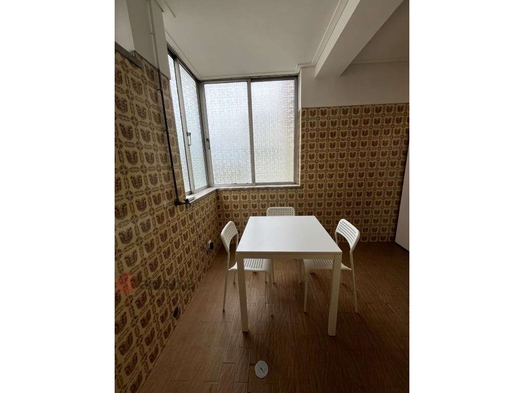 Quarto para Arrendamento disponível. Perto ISCAC, ESAC, Escola Supe... - Grande imagem: 3/10