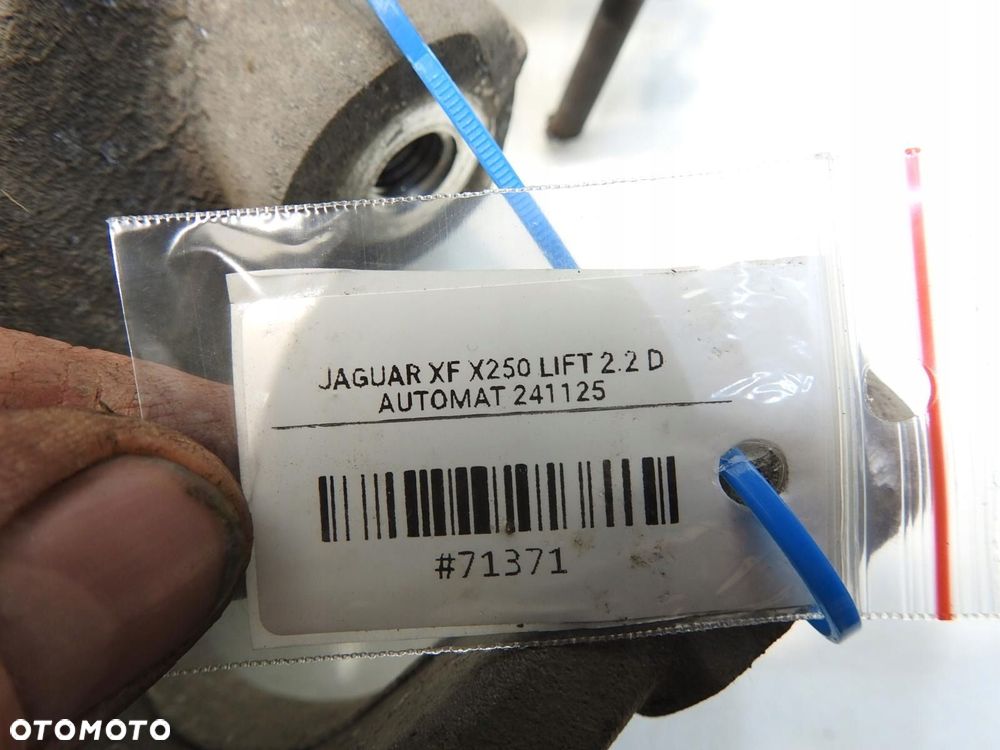 WAHACZ LEWY TYŁ JAGUAR XF X250 2.2 D - 4