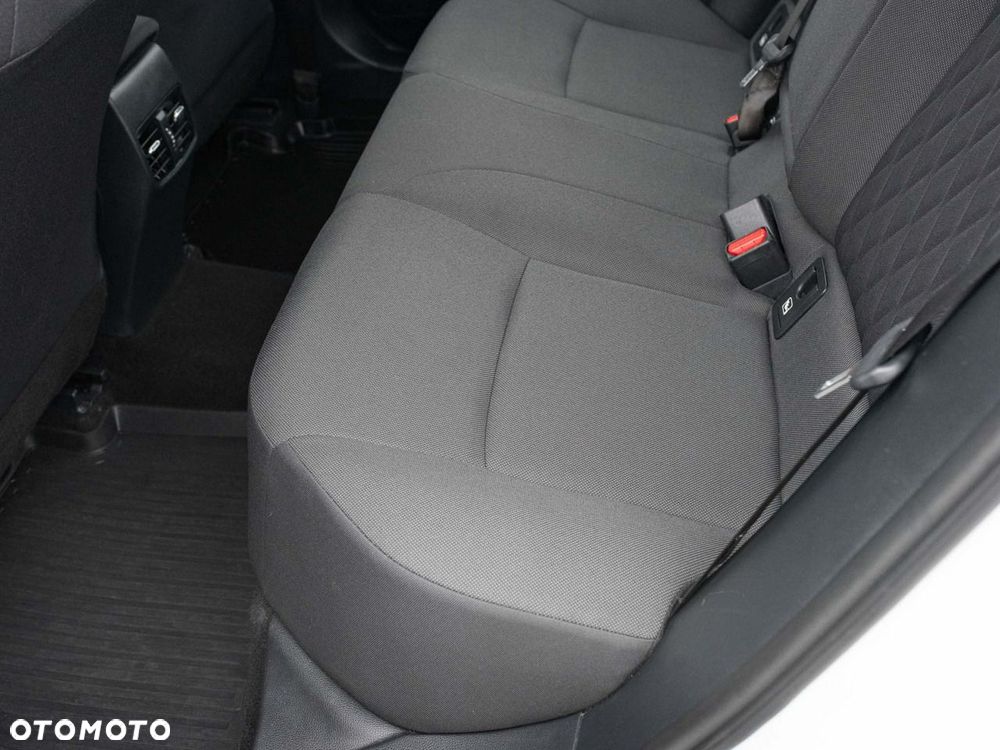 Toyota Corolla 1.5 Comfort - 24