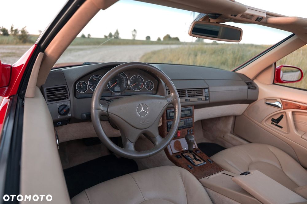 Mercedes-Benz SL - 13
