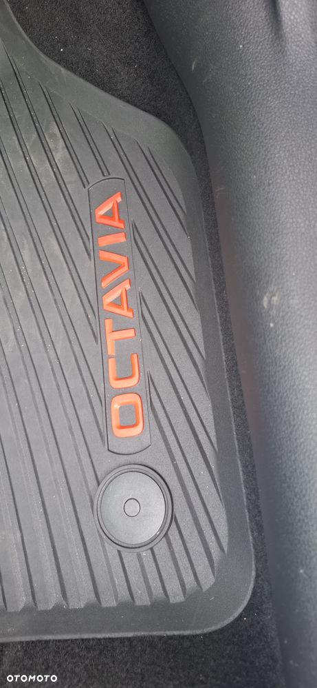Skoda Octavia 2.0 TDI 4x4 RS DSG - 15