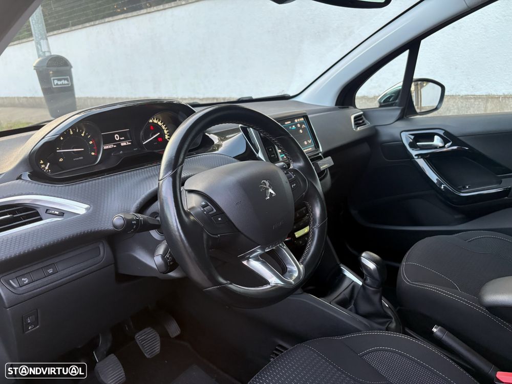Peugeot 208 1.6 BlueHDi Allure - 11