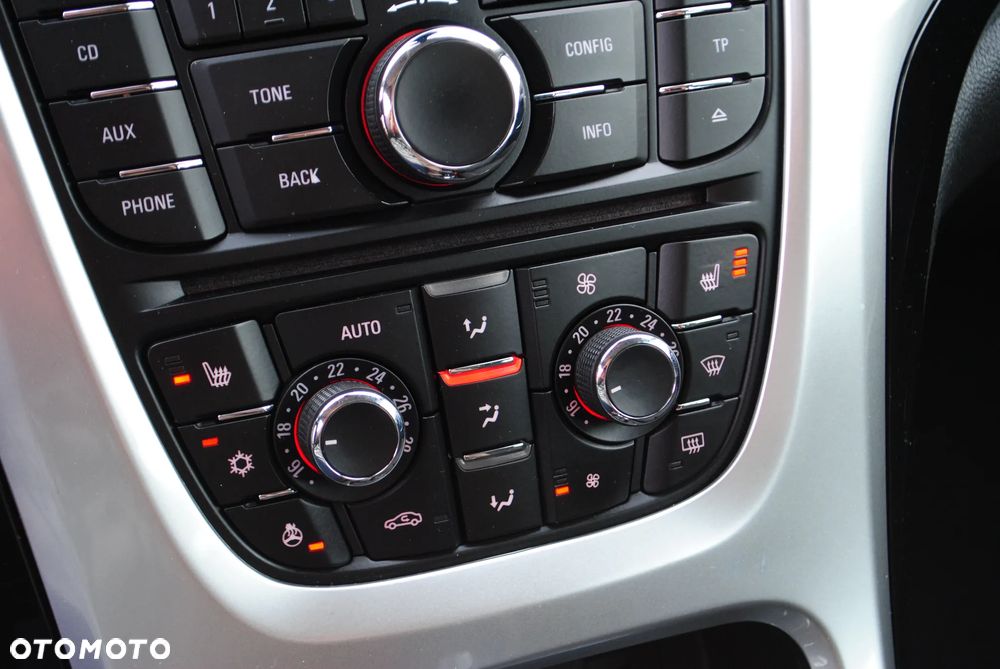 Opel Astra 1.4 Turbo Cosmo - 14