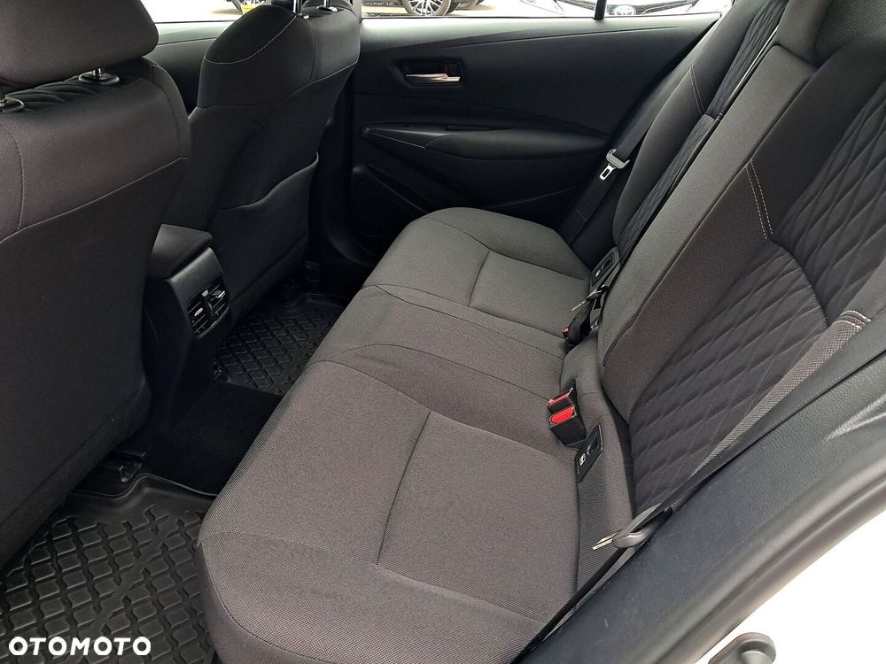 Toyota Corolla 1.8 Hybrid Comfort - 12