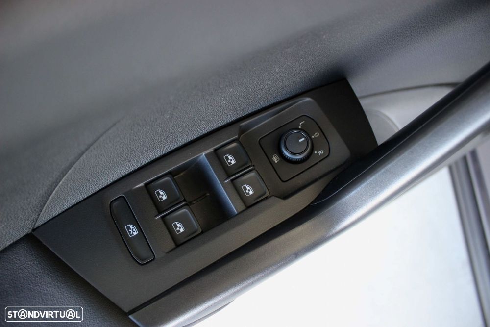 VW T-Cross 1.0 TSI Life DSG - 13