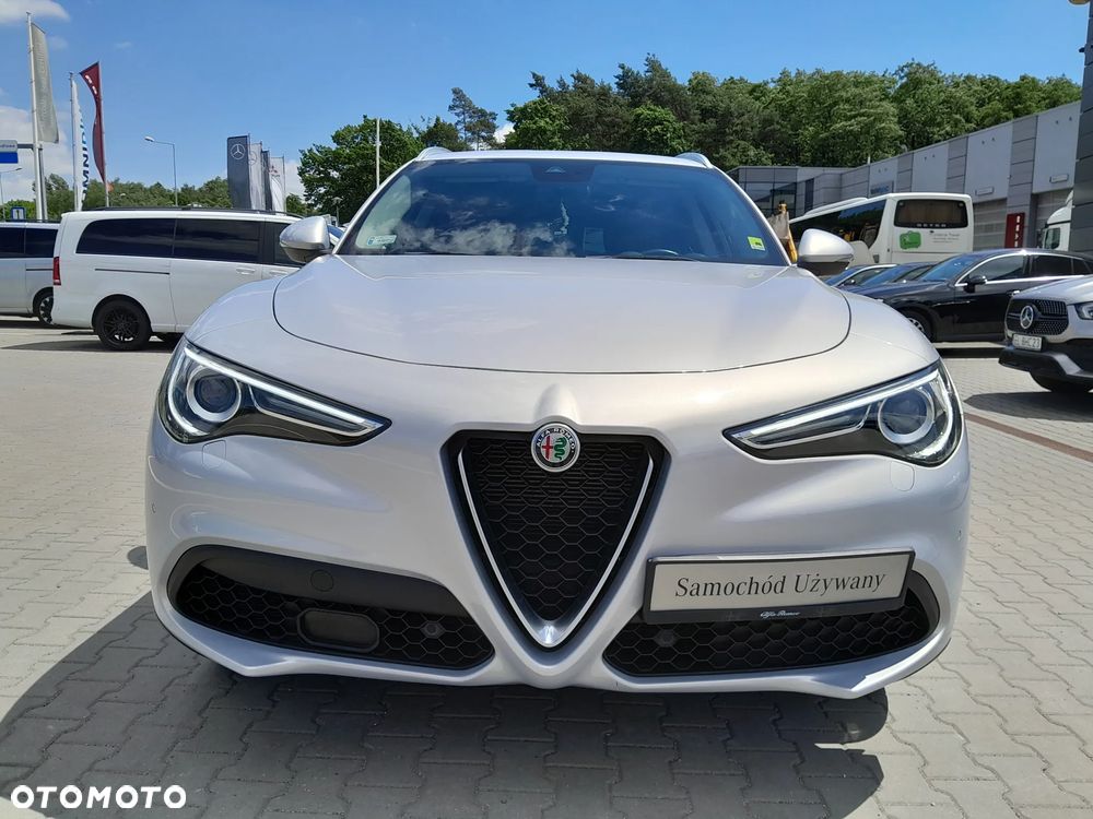Alfa Romeo Stelvio 2.0 Turbo Veloce TI Q4 - 9