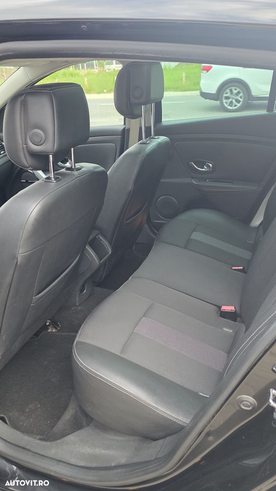 Renault Megane dCi 110 FAP EDC Bose Edition - 14