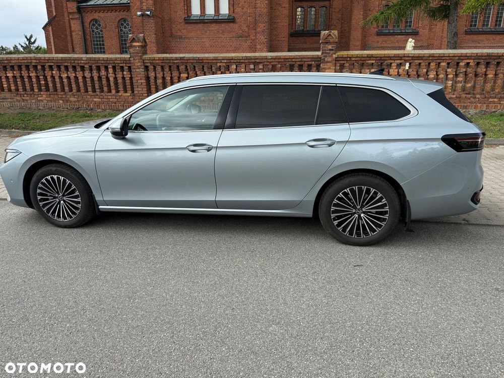 Volkswagen Passat Variant 1.5 TSI EVO Elegance DSG - 29