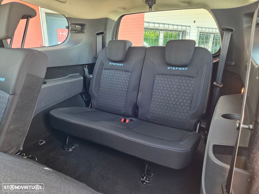 Dacia Lodgy 1.2 TCe Confort 7L - 34