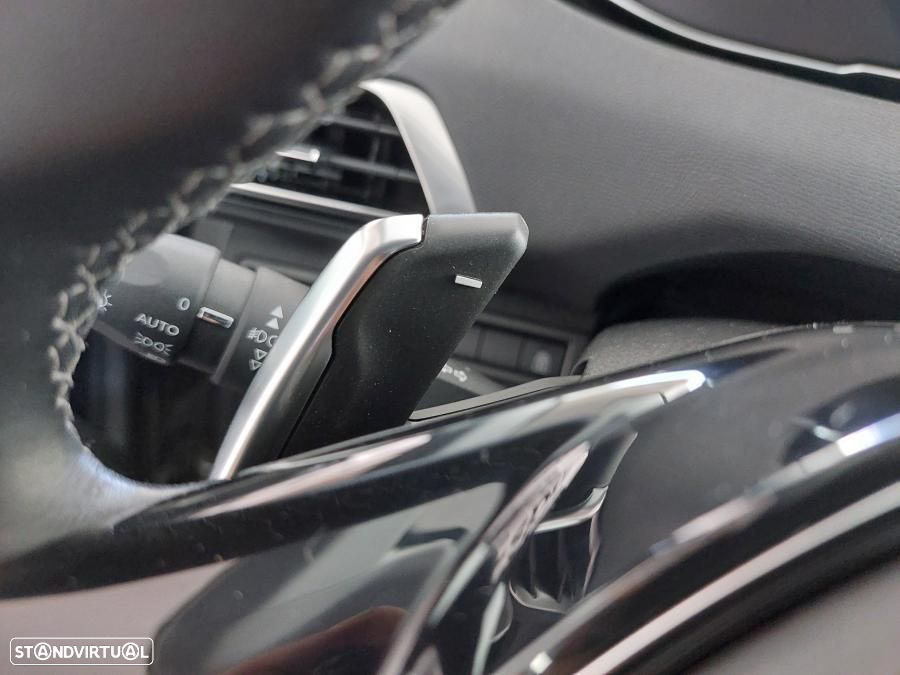 Peugeot 5008 1.5 BlueHDi Allure EAT8 - 29