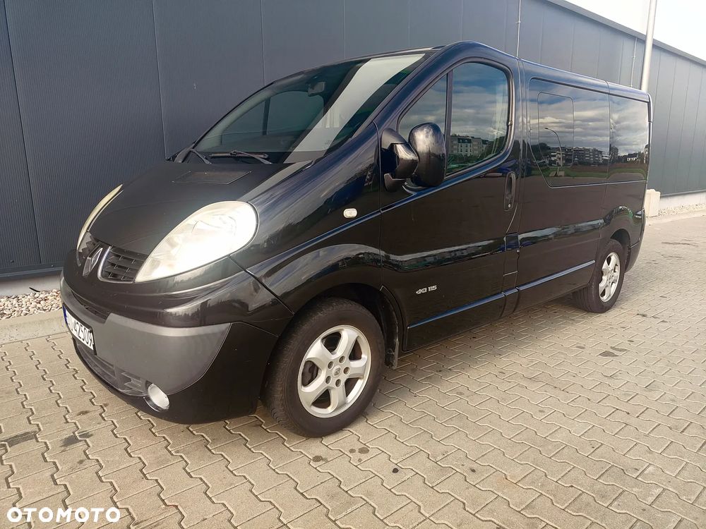 Renault Trafic 2.0 dCi 115 FAP Passenger Black Edition - 5