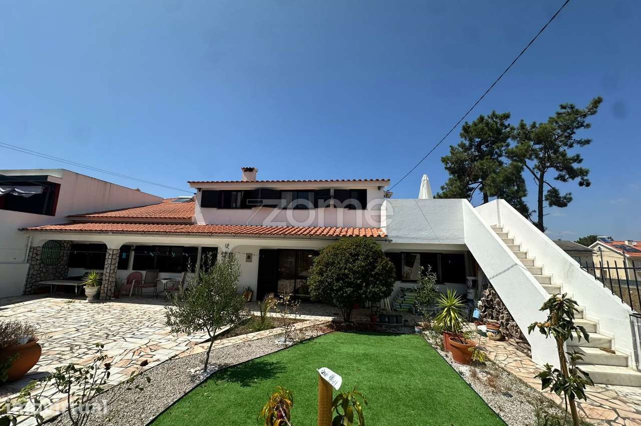 Moradia T2 + T1 com amplo lote e jardim | Quinta do Conde, Boa Água 3 - Grande imagem: 4/26