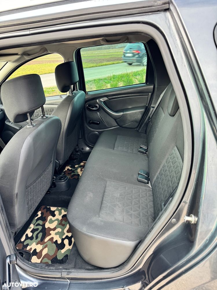 Dacia Duster 1.6 16V 4x2 - 9
