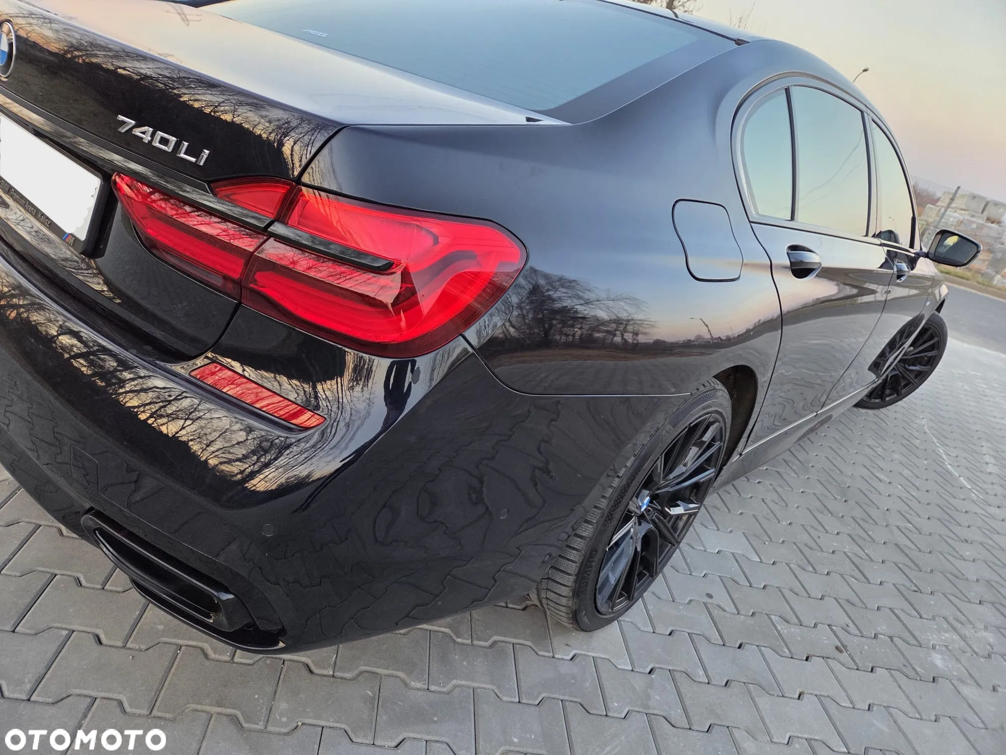 BMW Seria 7 740Li xDrive - 13