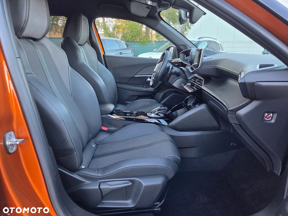 Peugeot 2008 1.5 BlueHDi GT S&S EAT8 - 36