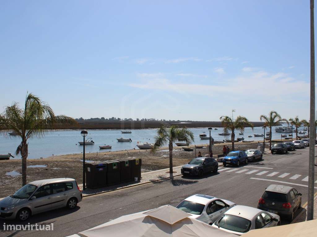 Restaurante em frente à Ria Formosa em Santa Luzia, Algarve - Grande imagem: 4/22