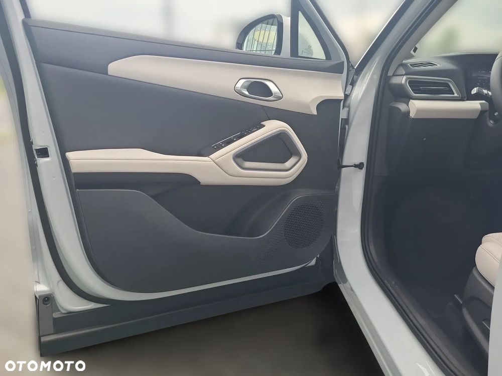 BYD Atto 2 DM-i Boost - 10