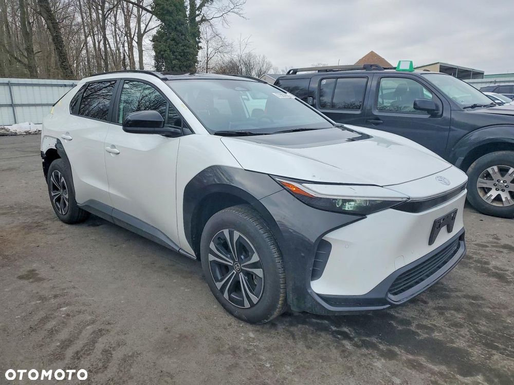 Toyota bZ4X - 5