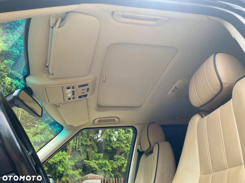 Land Rover Range Rover TDV8 Vogue - 11