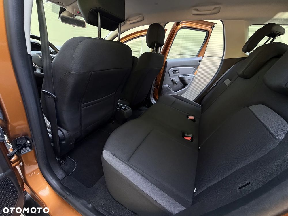 Dacia Duster dCi 110 FAP 4x2 Urban Explorer - 20