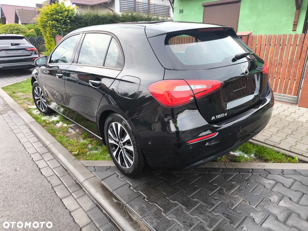 Mercedes-Benz Klasa A 180 d Edition 2021 - 3