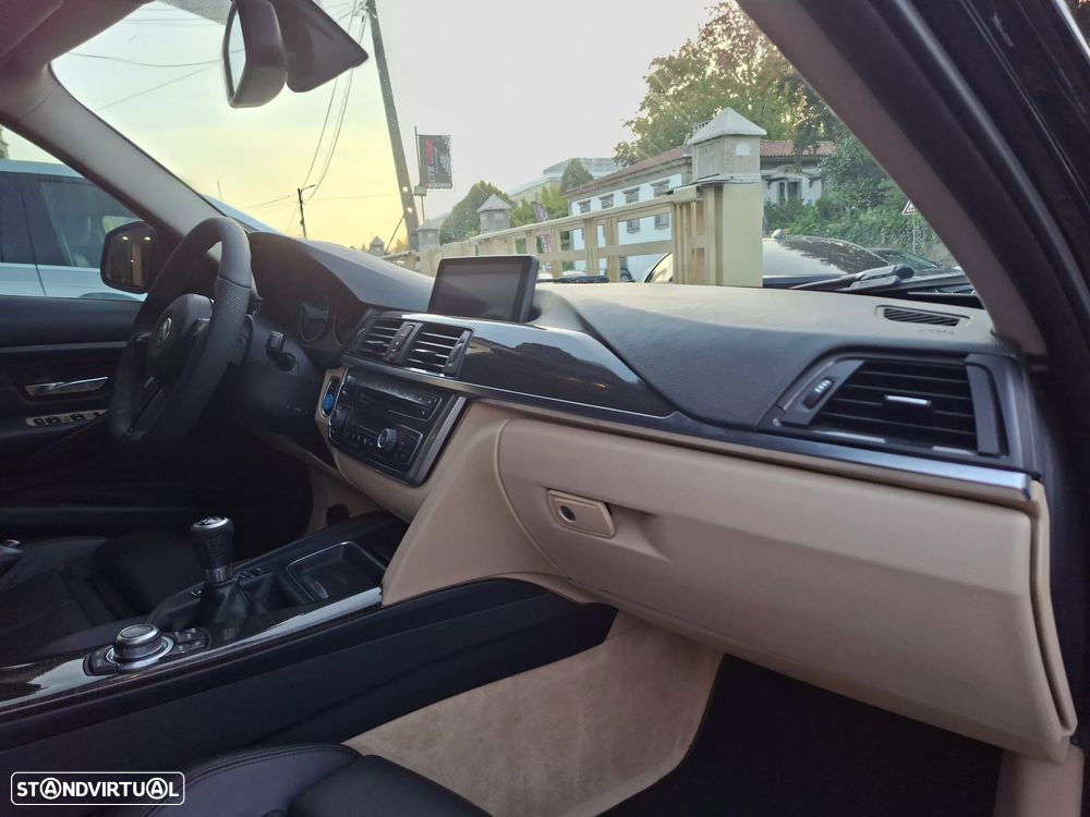 BMW 320 d DPF Blue Performance Edition Sport - 22