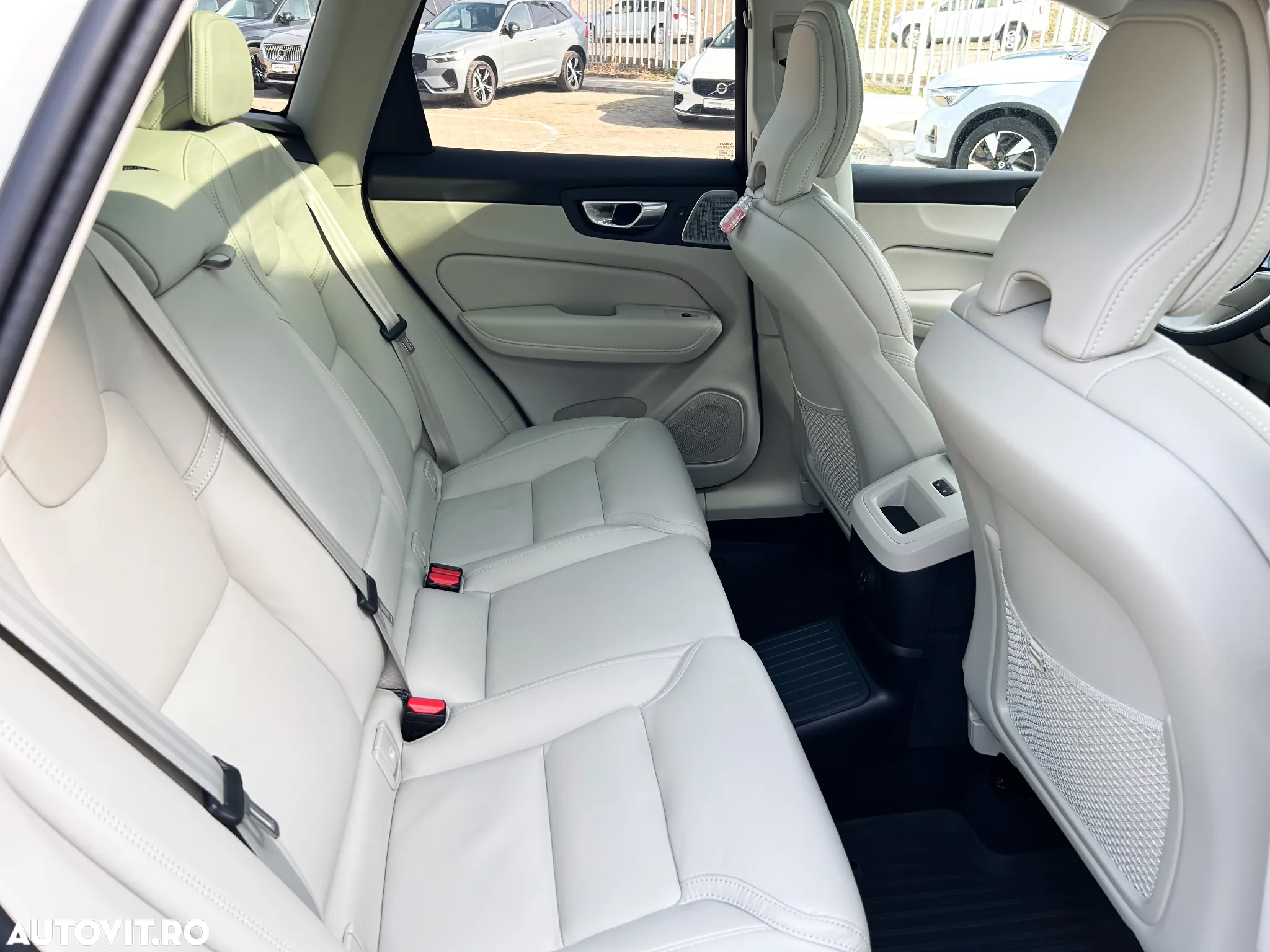Volvo XC 60 Recharge T8 AWD AT Ultimate Dark - 22