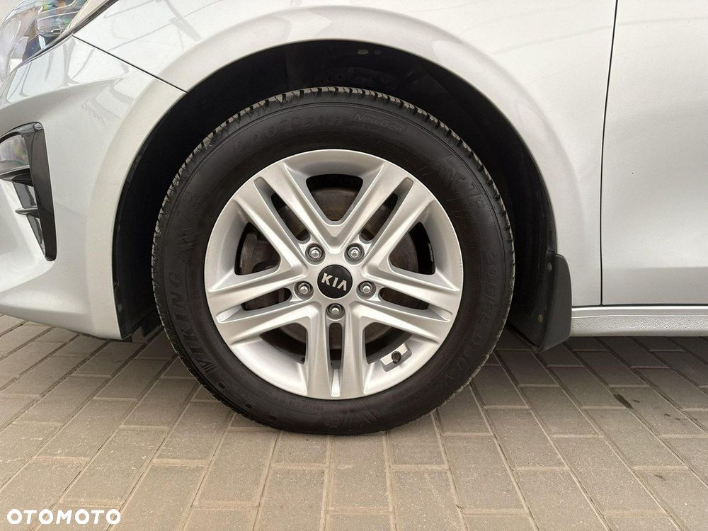 Kia Ceed - 21